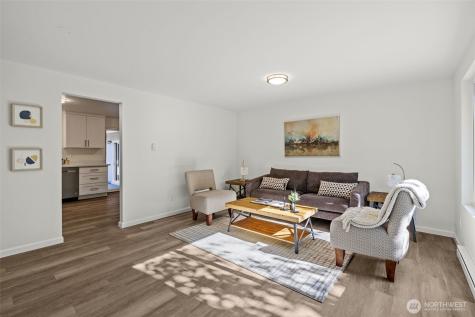 936 210th Avenue NE Sammamish WA 98074