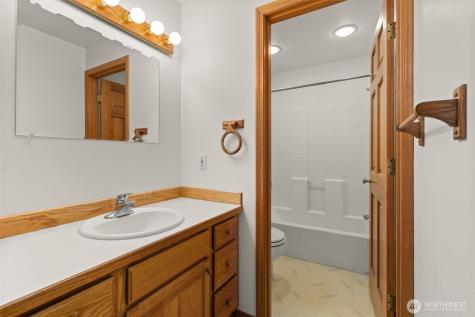1620 Prospect Street Raymond WA 98577