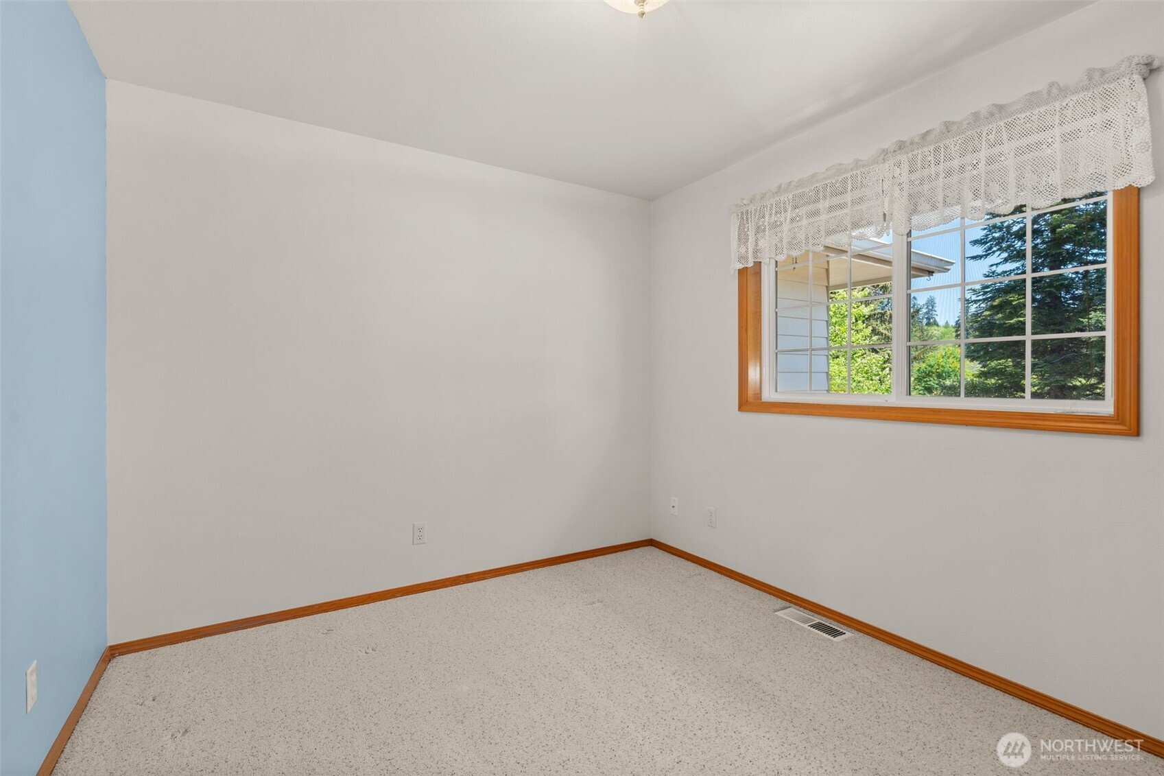 1620 Prospect Street Raymond WA 98577