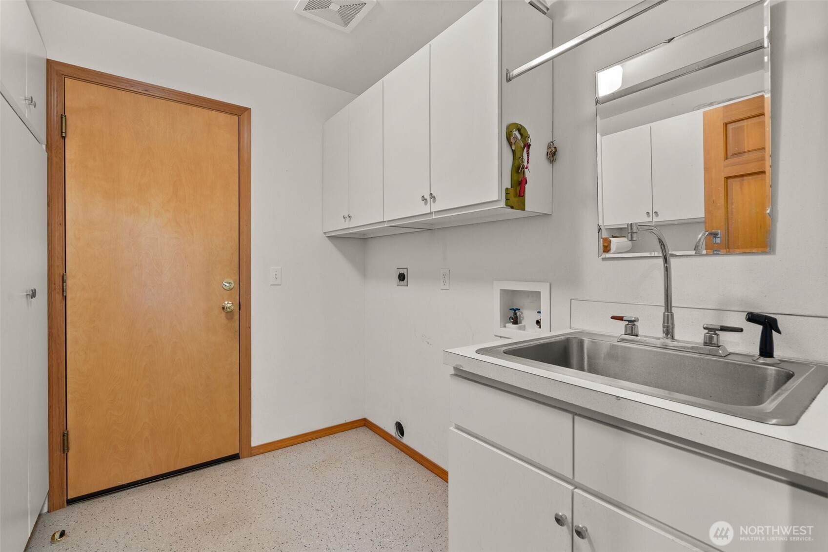 1620 Prospect Street Raymond WA 98577