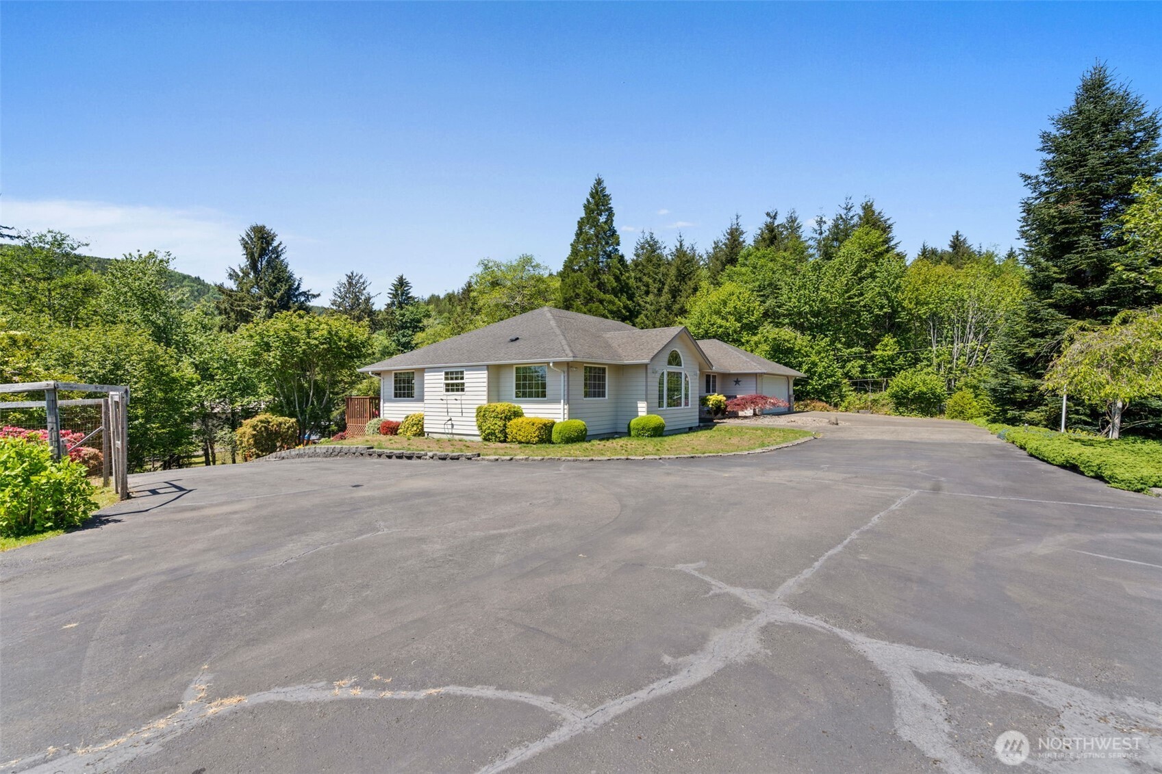 1620 Prospect Street Raymond WA 98577