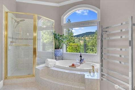 22410 Mcmurray Shore Drive Mount Vernon WA 98274