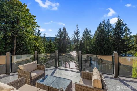 22410 Mcmurray Shore Drive Mount Vernon WA 98274