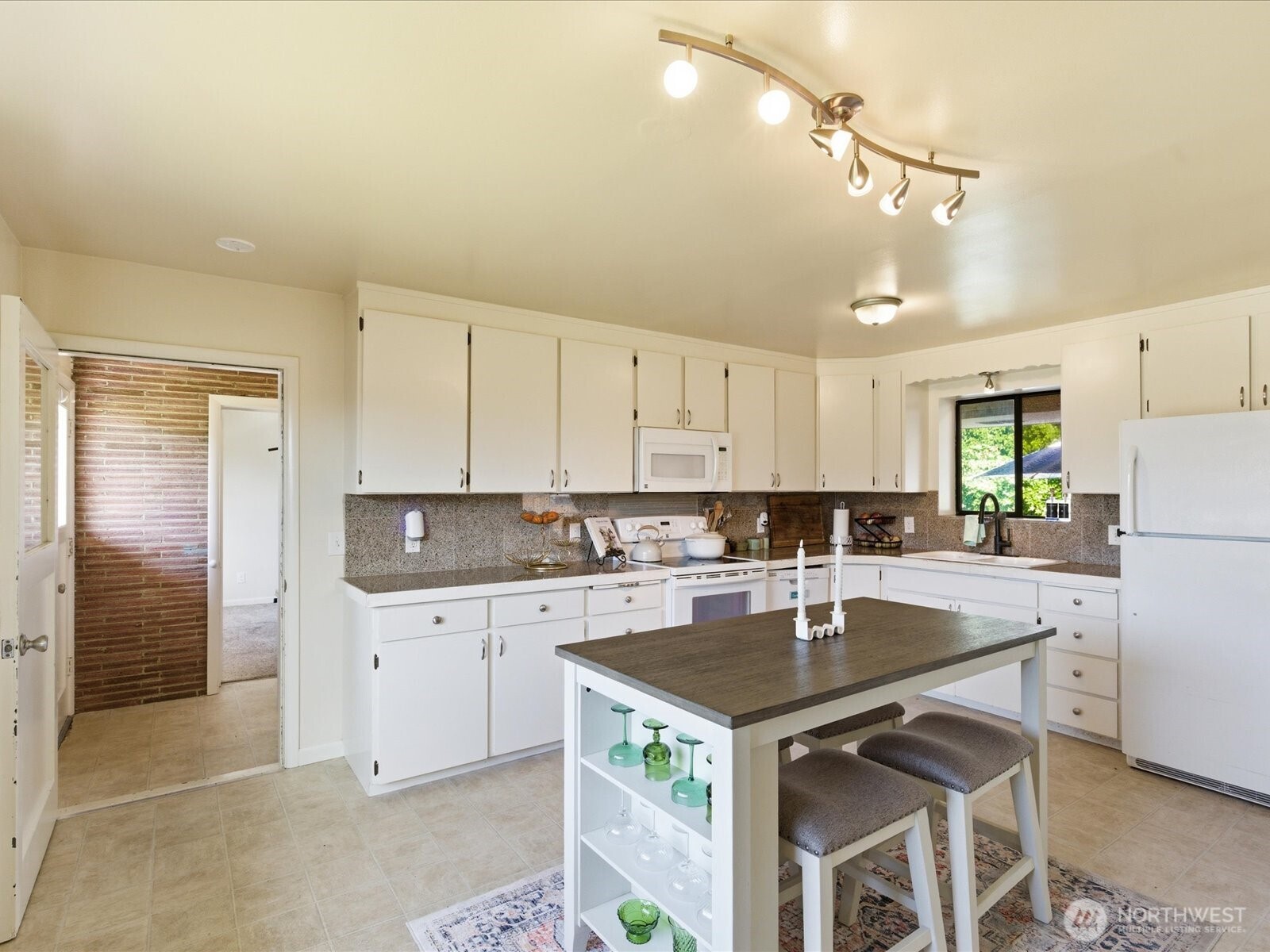 1417 Maple Street Sumner WA 98390