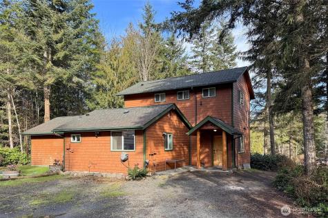 131 Robinson Road Port Angeles WA 98362