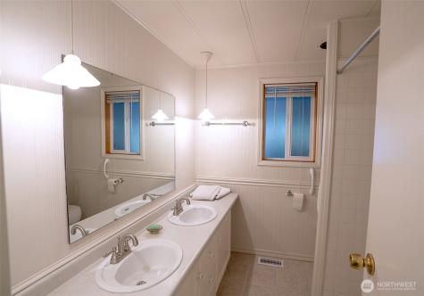 1121 244th Street SW Bothell WA 98021