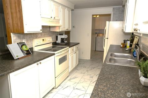 1121 244th Street SW Bothell WA 98021