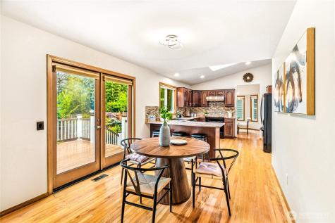 7116 NE 168th Street Kenmore WA 98028