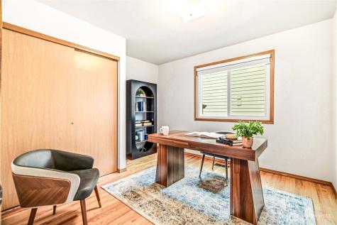 7116 NE 168th Street Kenmore WA 98028