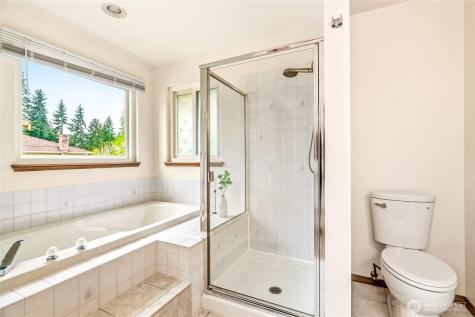 7116 NE 168th Street Kenmore WA 98028