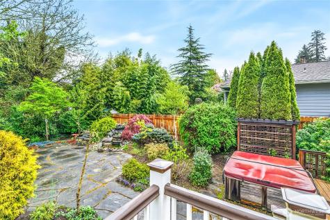 7116 NE 168th Street Kenmore WA 98028