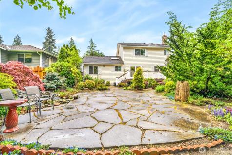 7116 NE 168th Street Kenmore WA 98028
