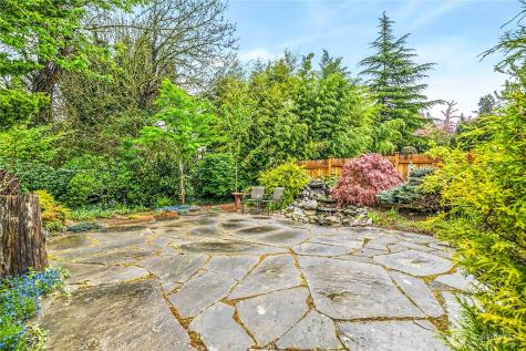 7116 NE 168th Street Kenmore WA 98028