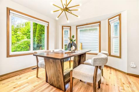 7116 NE 168th Street Kenmore WA 98028
