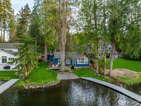 2712 222nd Avenue SE Sammamish WA 98075