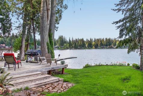 2712 222nd Avenue SE Sammamish WA 98075