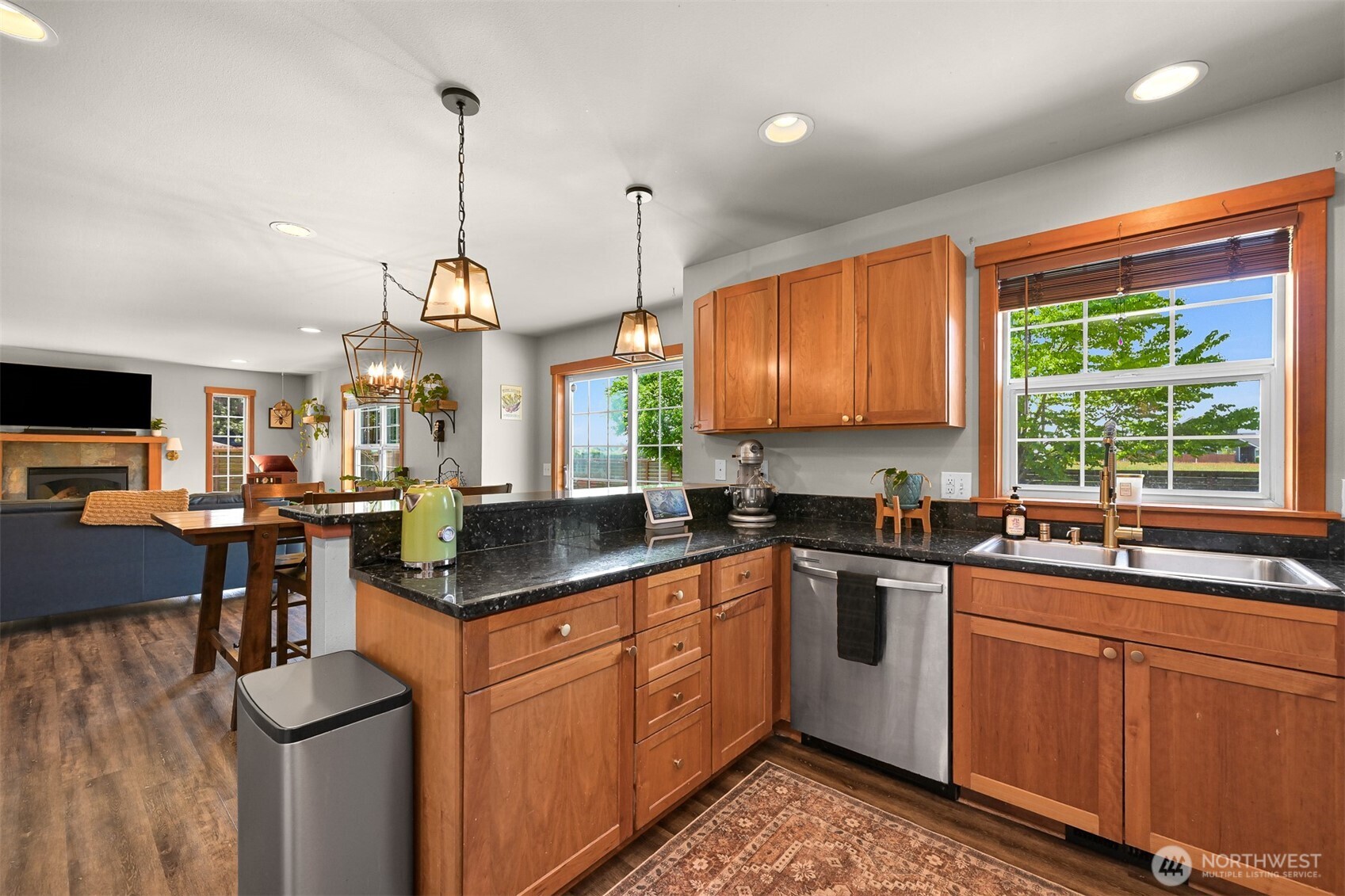 301 Christopher Lane Everson WA 98247