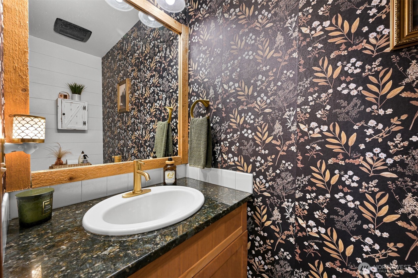 301 Christopher Lane Everson WA 98247