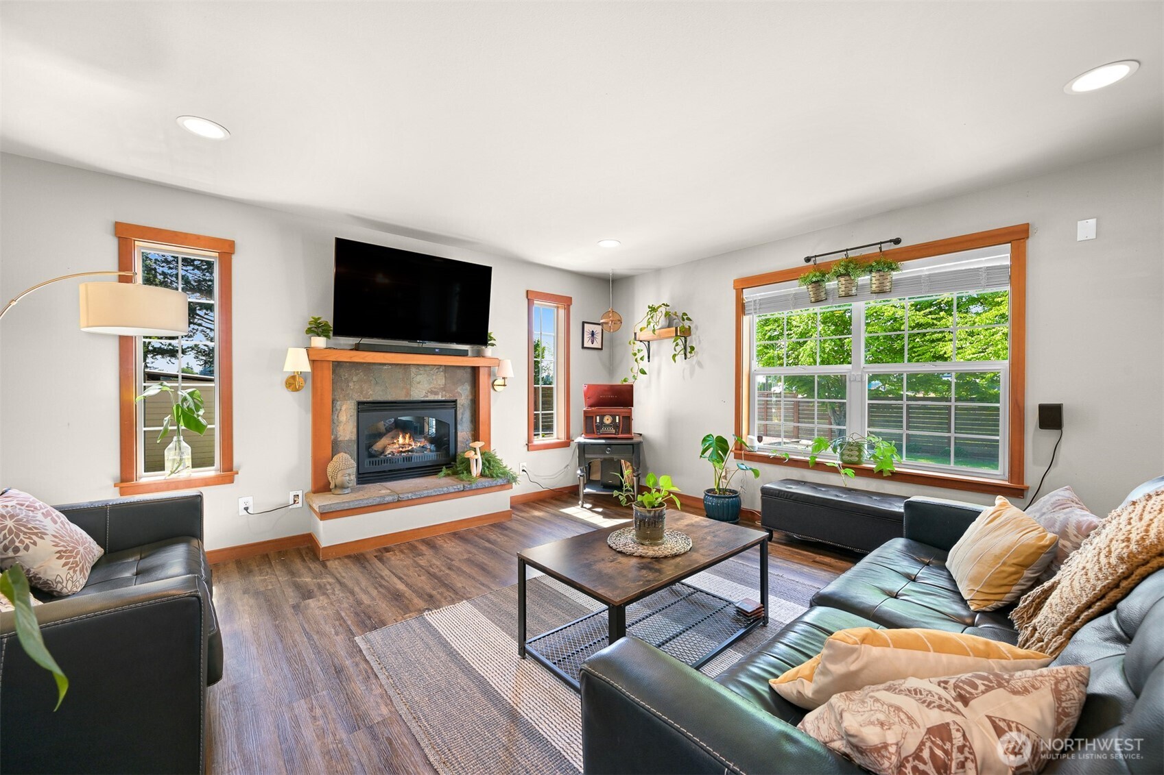 301 Christopher Lane Everson WA 98247