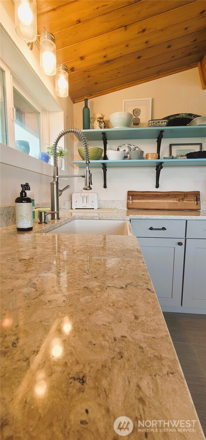 30309 G Street Ocean Park WA 98640