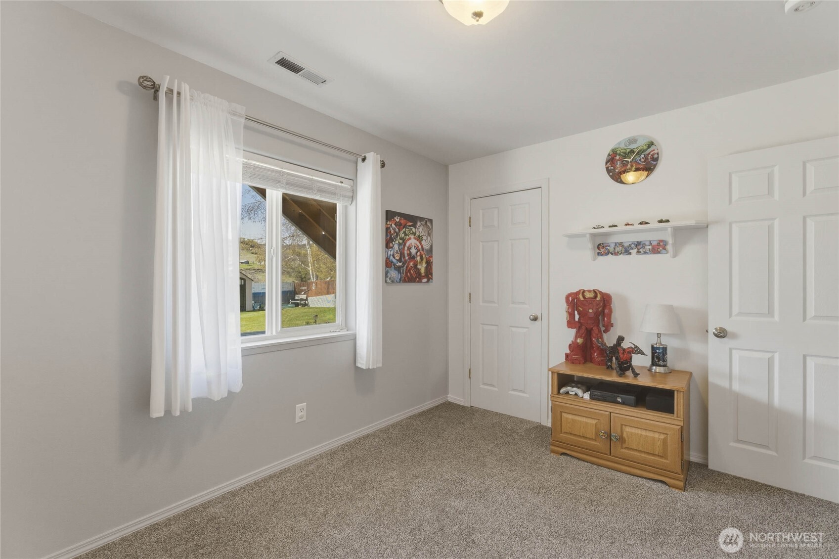 2837 Riviera Boulevard Malaga WA 98828