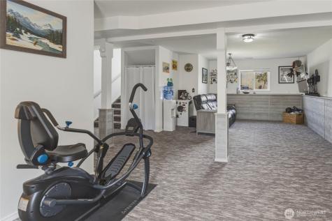 2837 Riviera Boulevard Malaga WA 98828