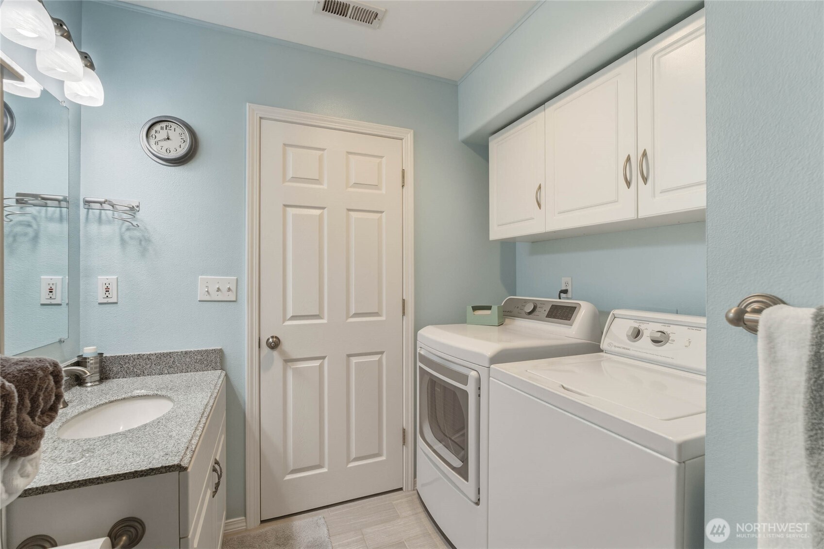 2837 Riviera Boulevard Malaga WA 98828