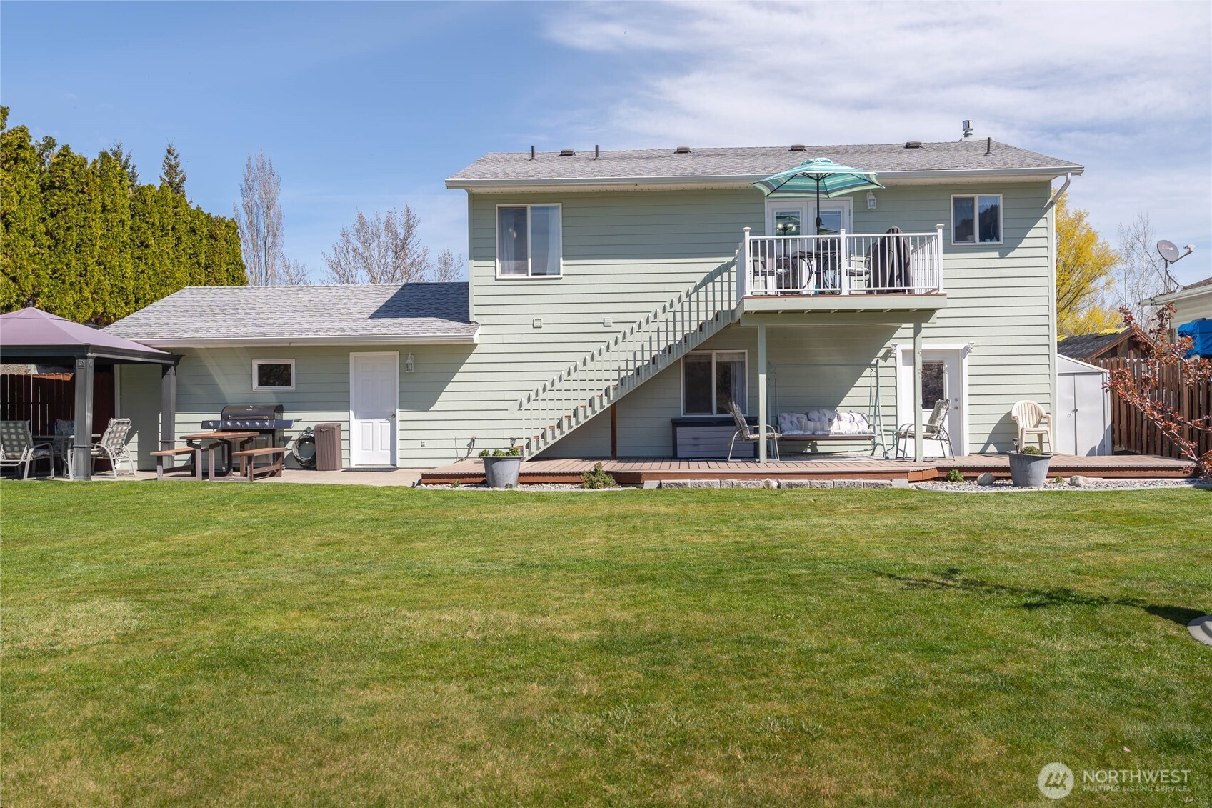 2837 Riviera Boulevard Malaga WA 98828