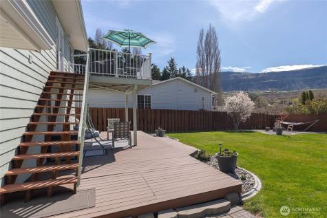 2837 Riviera Boulevard Malaga WA 98828