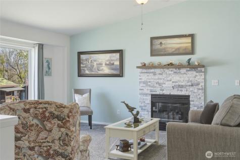 2837 Riviera Boulevard Malaga WA 98828
