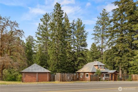 416 W Fifth Street Cle Elum WA 98922