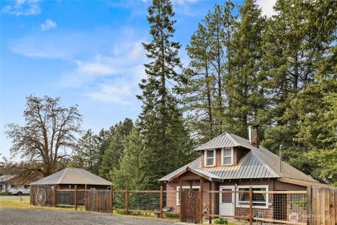 416 W Fifth Street Cle Elum WA 98922