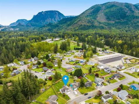 216 19th Street Gold Bar WA 98251