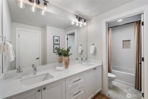 12127 NE 65th Street Kirkland WA 98033