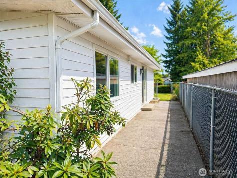 1216 E 70th Street Tacoma WA 98404