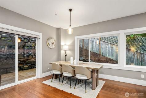 1312 211th Avenue NE Sammamish WA 98074