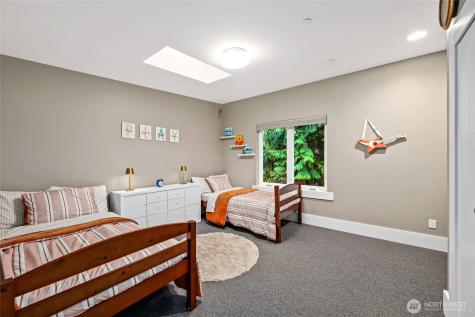1312 211th Avenue NE Sammamish WA 98074