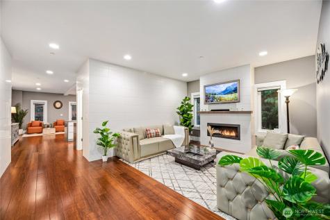 1312 211th Avenue NE Sammamish WA 98074