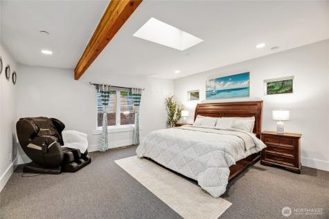 1312 211th Avenue NE Sammamish WA 98074