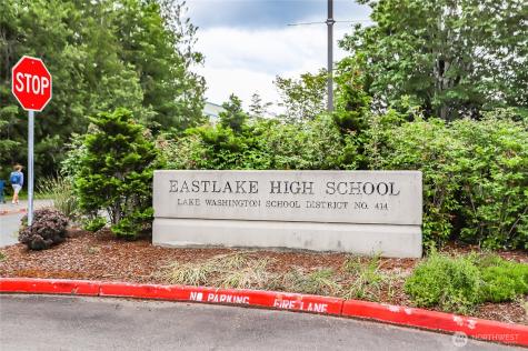 1312 211th Avenue NE Sammamish WA 98074