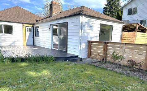 1406 Shattuck Avenue S Renton WA 98055
