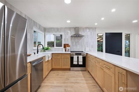 1406 Shattuck Avenue S Renton WA 98055