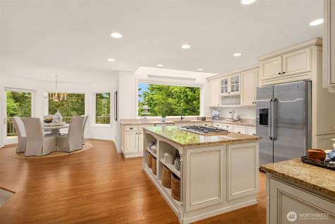 26207 NE 34th Street Redmond WA 98053
