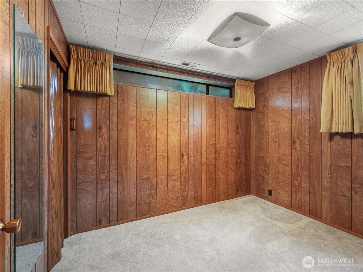 23850 43rd Avenue S Kent WA 98032