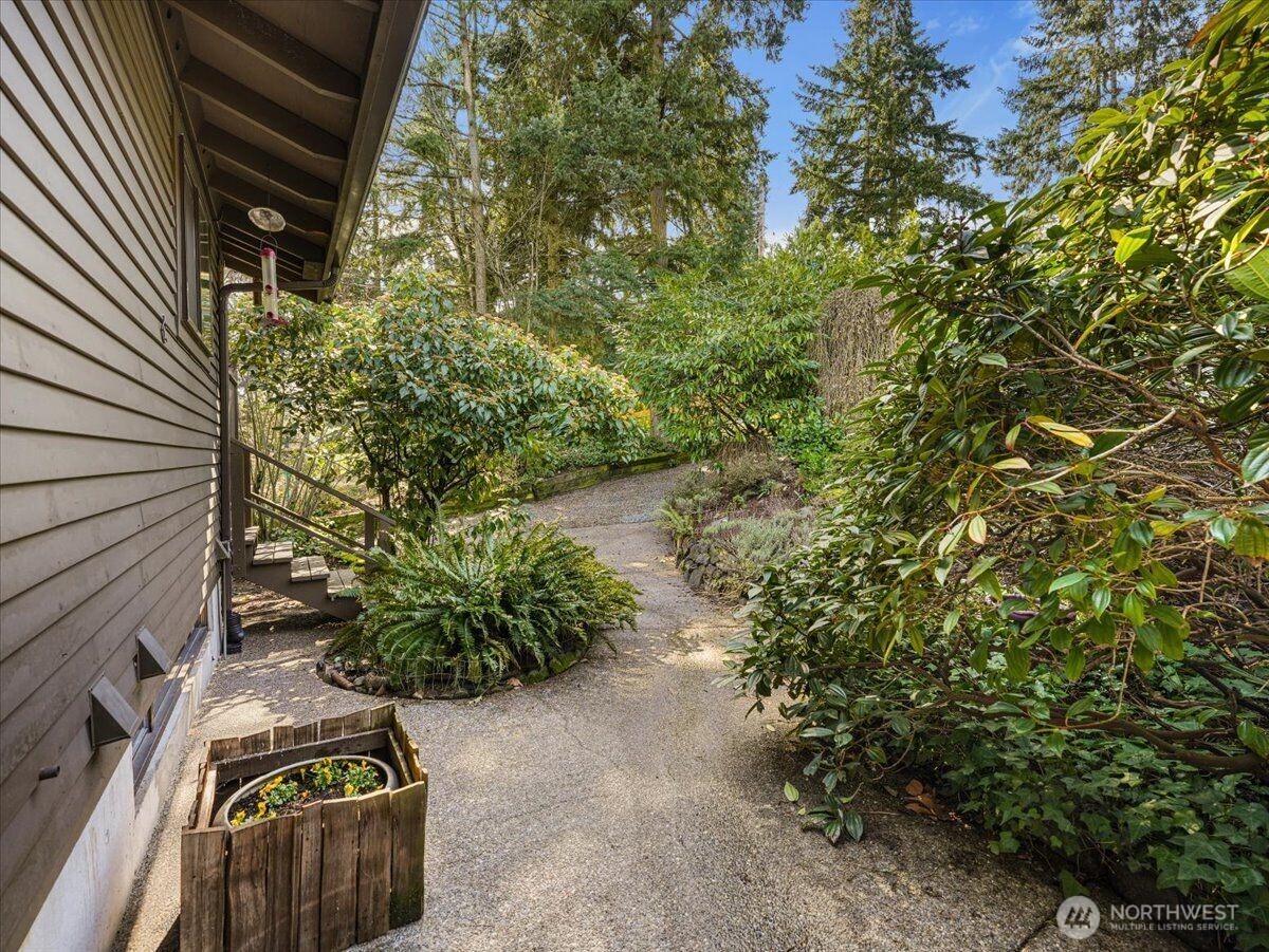 23850 43rd Avenue S Kent WA 98032