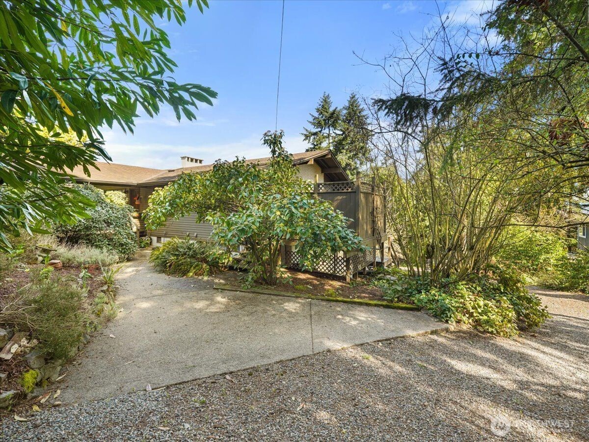 23850 43rd Avenue S Kent WA 98032