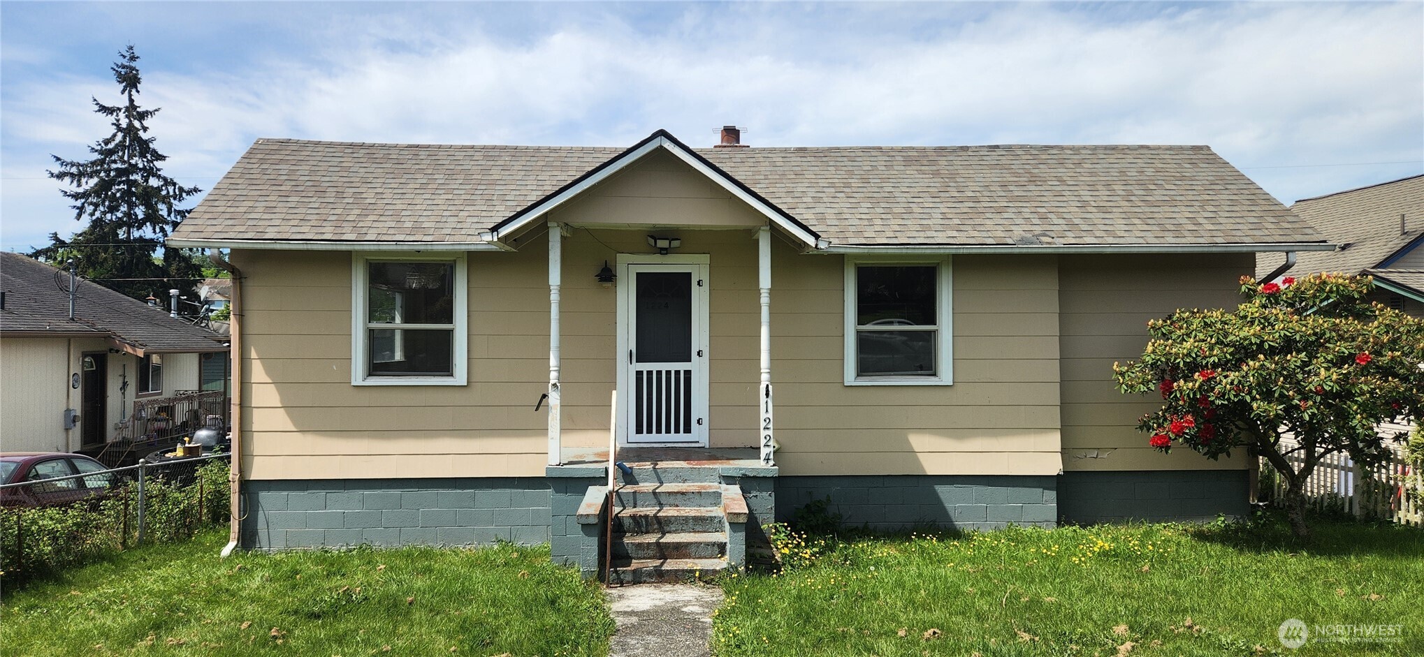 1224 Maple Street Everett WA 98201