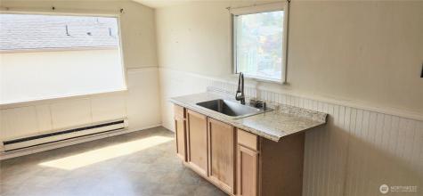 1224 Maple Street Everett WA 98201