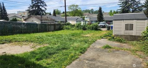 1224 Maple Street Everett WA 98201
