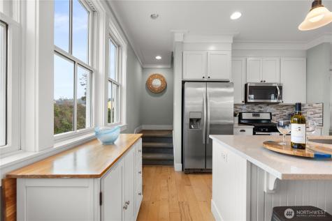78 Pacifica Lane Pacific Beach WA 98571